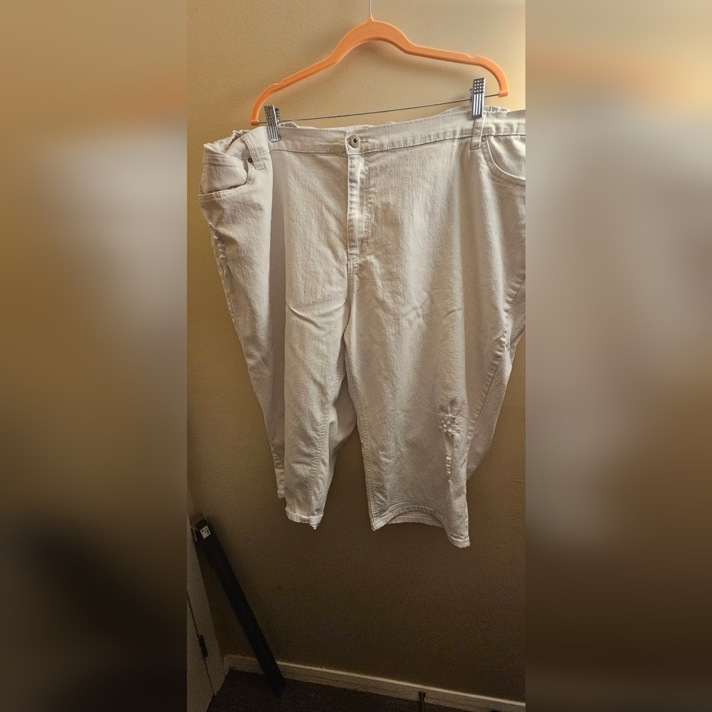 Catherine's White Capri Jeans